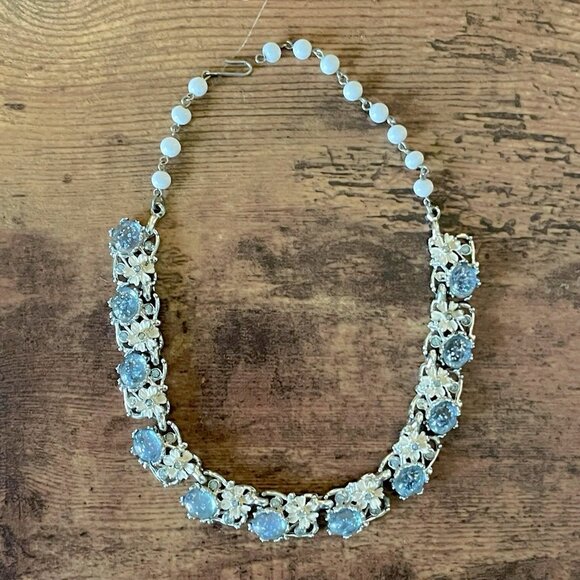 Vintage 1950s Choker Necklace Blue Rhinestone Confetti Lucite Floral Enamel READ - Picture 2 of 16